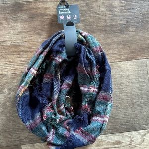 New Ardene plaid infinity scarf